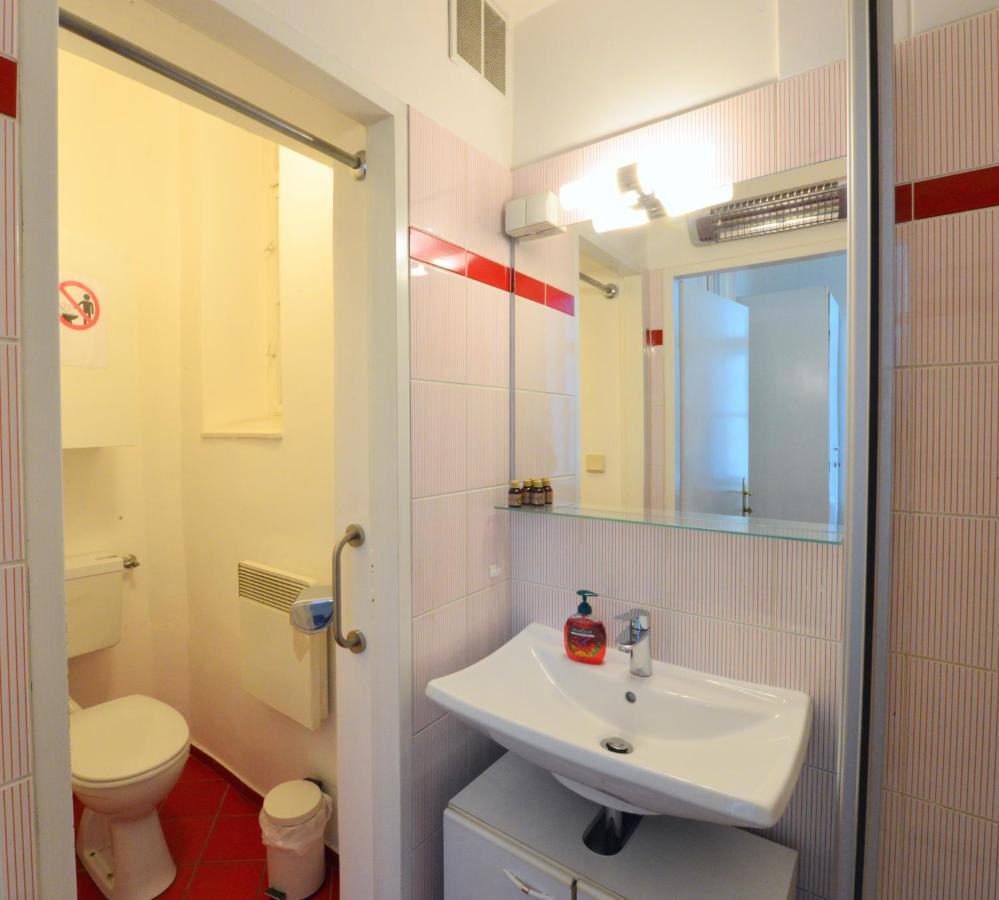 Charming With Balcony In Hip & Trendy Margareten Wien Eksteriør billede